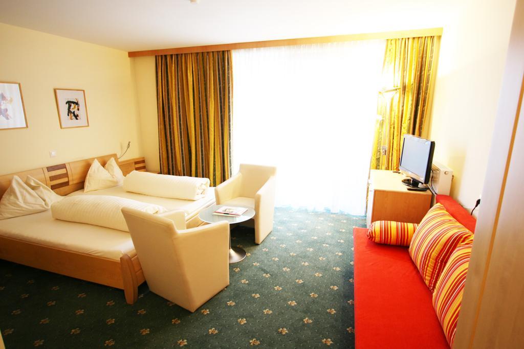 Landhotel Kreinerhof Mollbrucke ภายนอก รูปภาพ