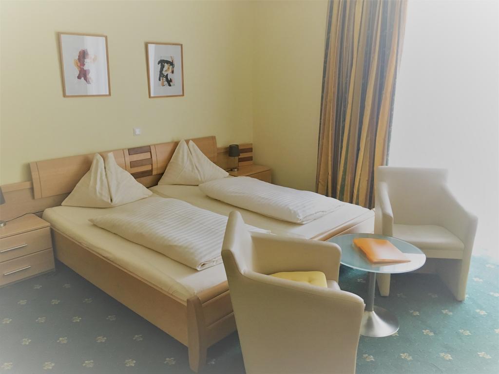 Landhotel Kreinerhof Mollbrucke ภายนอก รูปภาพ